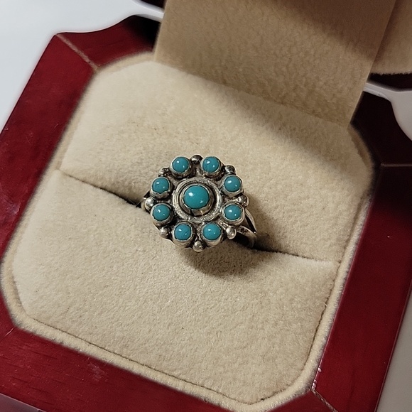 Sterling Silver Turquoise Cluster Ring - Blue - Picture 2 of 6